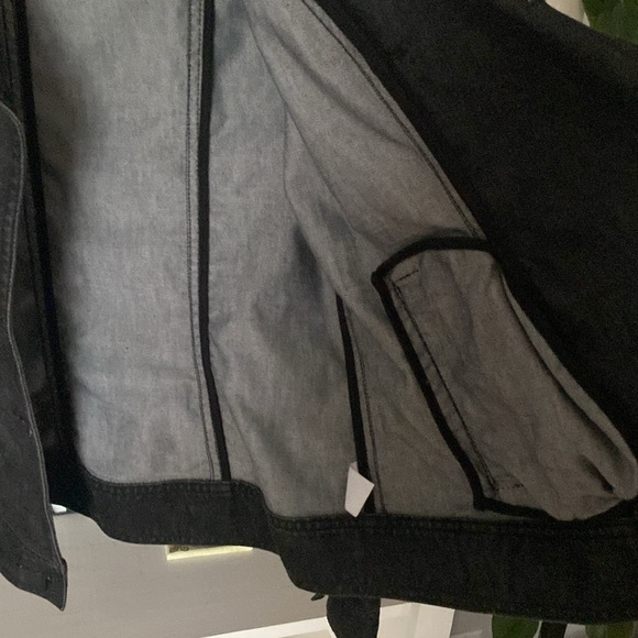 Talbots Jean Jacket Size 12 - Picture 9 of 11